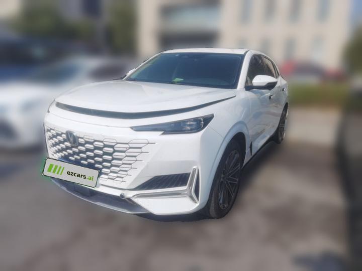 UNI-K 2021 2.0T Premium