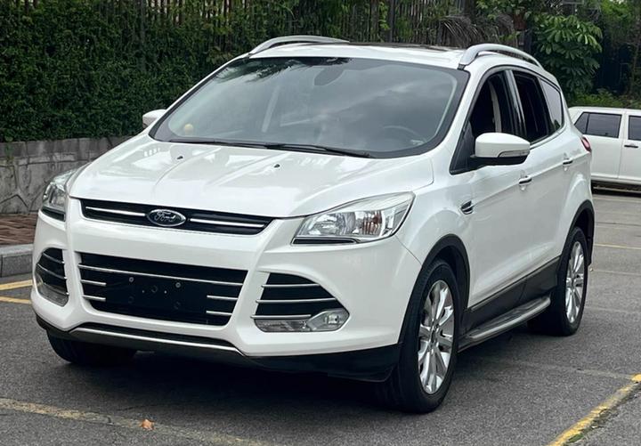 Kuga 2015 2.0L GTDi AWD Elite