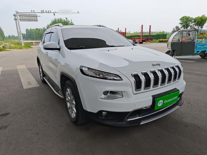 Cherokee 2017 2.0L photo 3