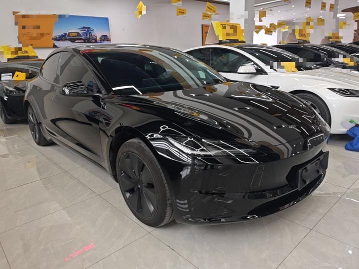 Model 3 2023 RWD photo 3