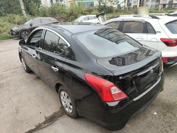2014 1.5XE MT Comfort photo 4
