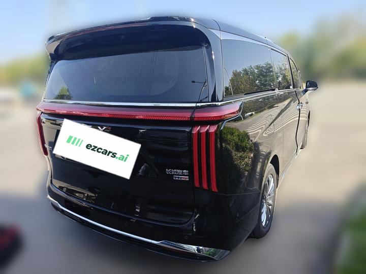 2025 AWD 9 photo 6