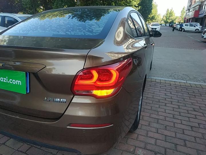 Cavalier 2018 320 AT photo 7