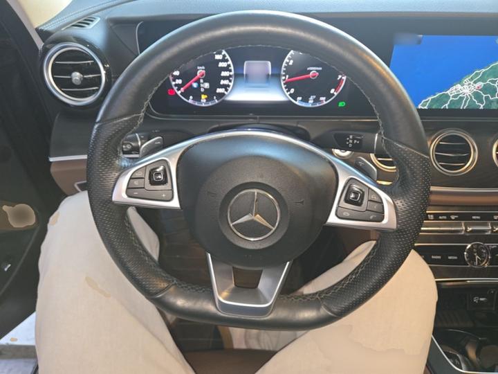 E-Class 2018 E 200 L Sport photo 6