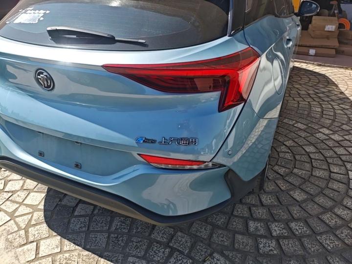 6 2020 PHEV photo 7