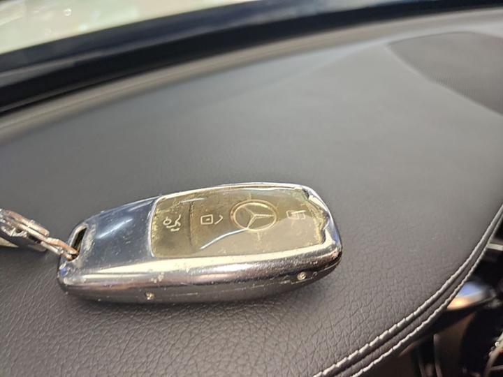 C-Class 2021 C 260 L Sport photo 8