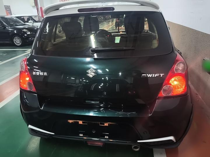 Swift 2016 1.5L MT Fashion photo 3