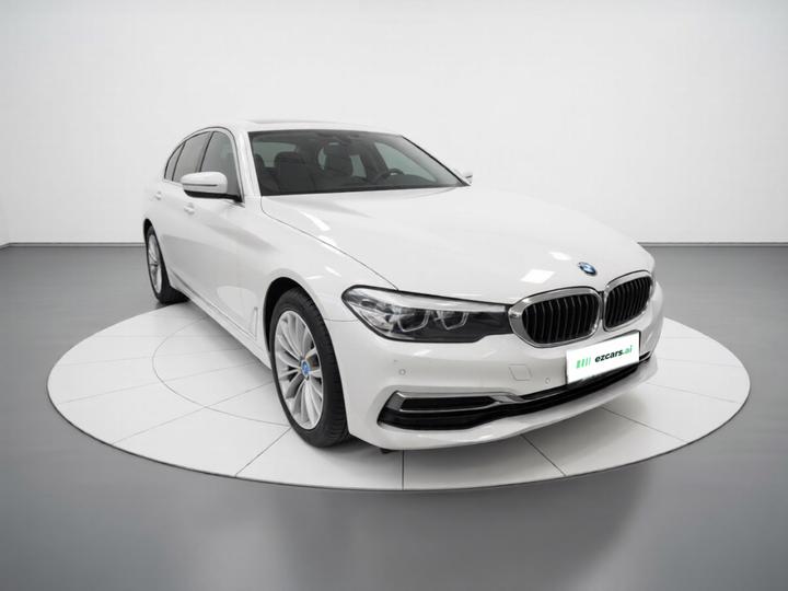 5 Series 2019 Facelift 530Li Leading Luxury photo 3