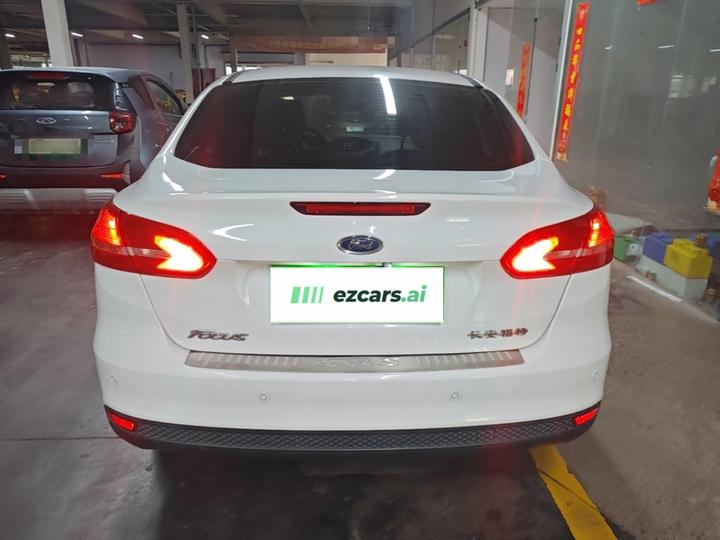 Focus 2015 Sedan 1.6L AT photo 5
