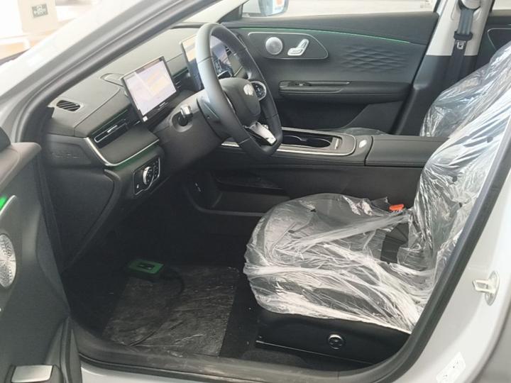 Fulwin A8L 2025 1.5TGDI 145km Luxury photo 6