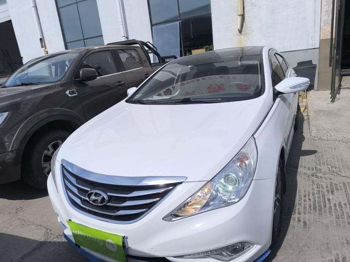 Sonata 2014 2.0L AT Leading photo 2