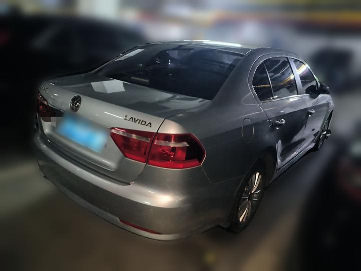 Lavida 2013 Facelift 1.6L AT Luxury photo 6