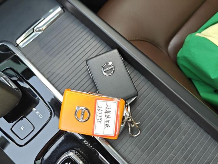 S60 2023 B4 Luxury photo 8
