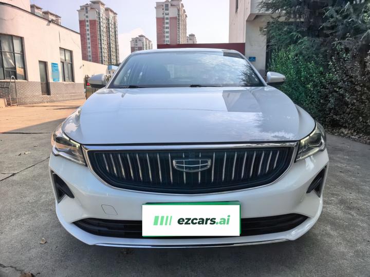 Emgrand 2022 4 1.5L CVT Elite photo 2