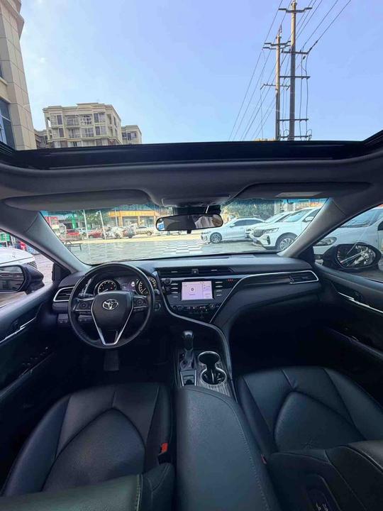 Camry 2018 2.0G Luxury photo 8
