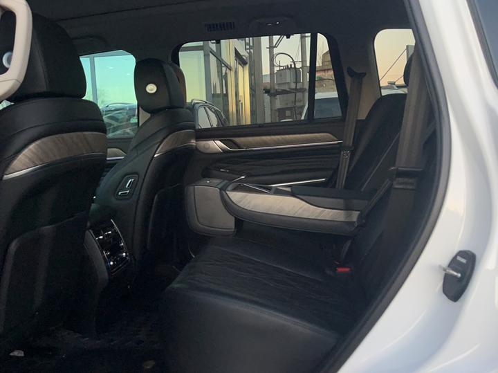 500 2022 3.0T Sport 5-Seater photo 8