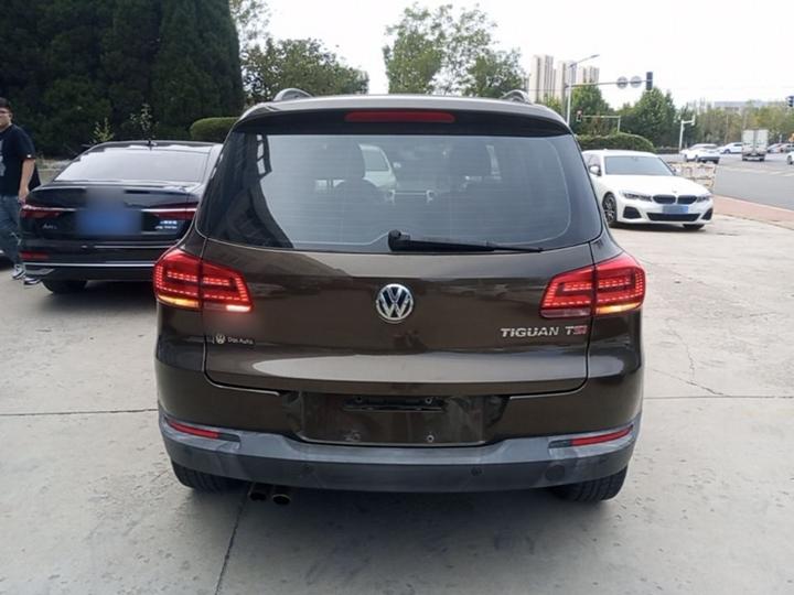 Tiguan 2015 1.8TSI AT RWD Comfort photo 5