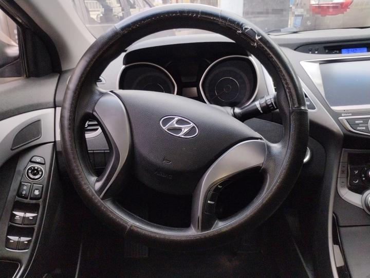 Elantra 2016 1.6L AT Premium photo 3