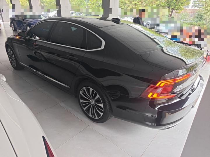 S90 2025 B5 Luxury photo 4