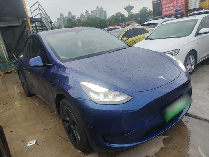 Model Y 2023 RWD photo 3
