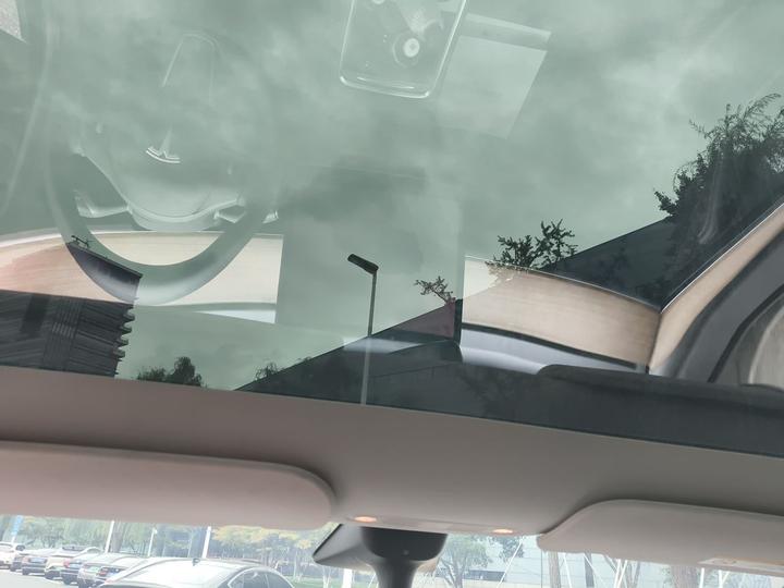Model Y 2022 RWD photo 8