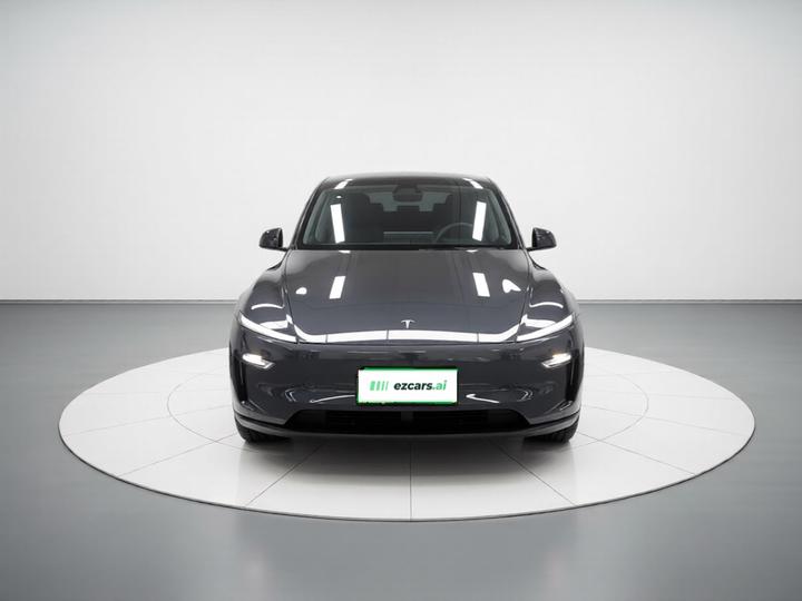 Model Y 2025 RWD photo 2