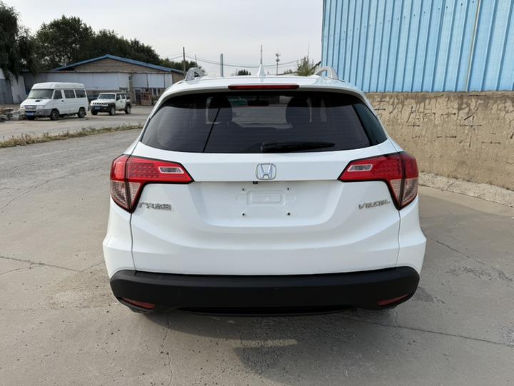 Vezel 2015 1.5L CVT RWD Comfort photo 6