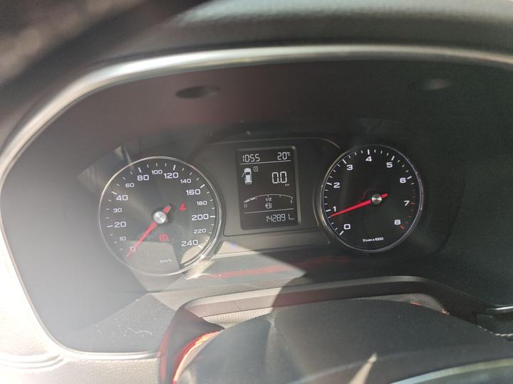 RX5 2016 20T RWD MT photo 8