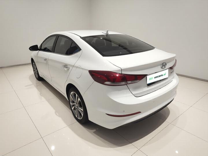 Elantra 2016 1.6L AT Smart Elite photo 4