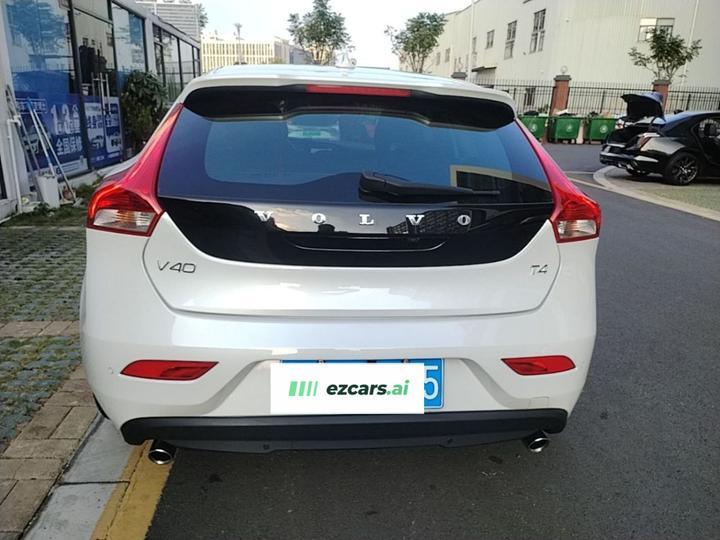 V40 2016 T4 photo 5