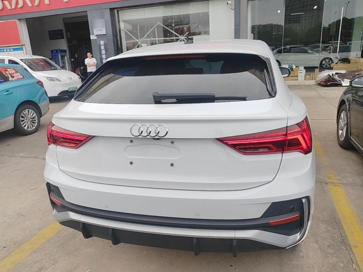Q3 Sportback 2020 35 TFSI Progressive photo 5