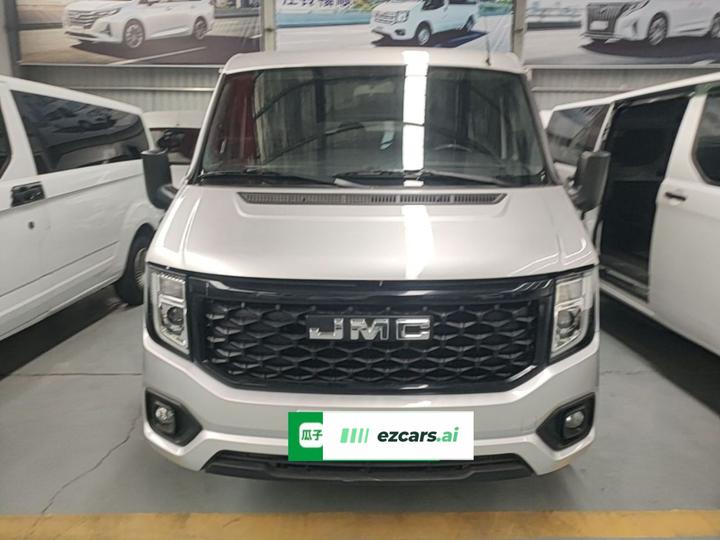 2022 2.0T MT Short Wheelbase 6-Seater photo 2