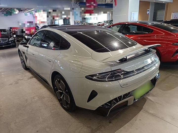 Xiaomi SU7 2024 AWD Extended Range High-end ADAS Max photo 4