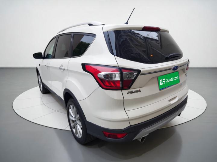 Kuga 2017 EcoBoost 245 AWD photo 4