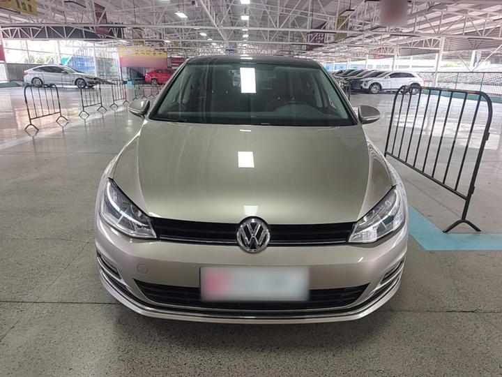 Golf 2016 230TSI AT Comfort photo 2