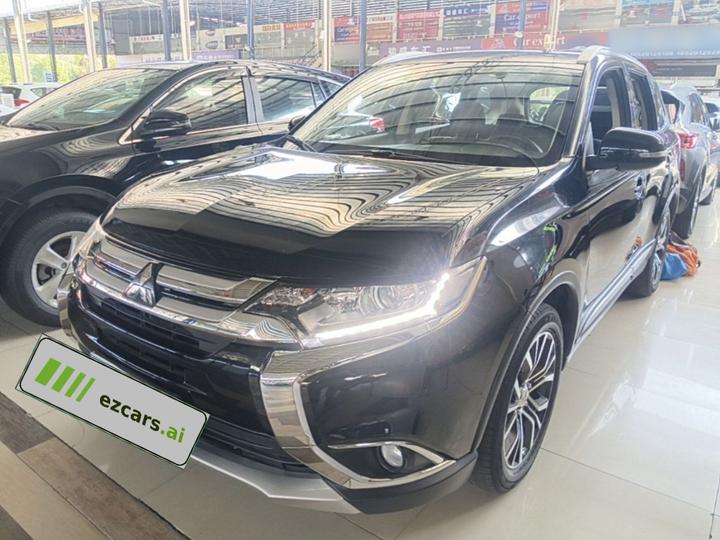 Outlander 2018 2.0L RWD Honor 5-Seater