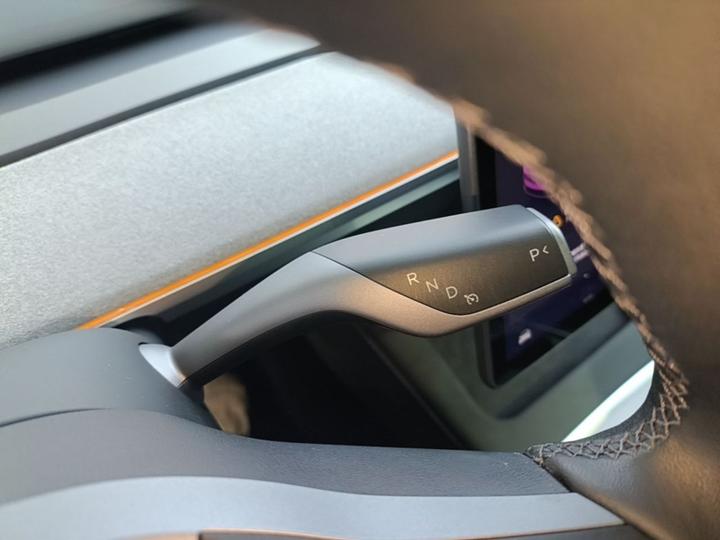 Model Y 2023 RWD photo 8