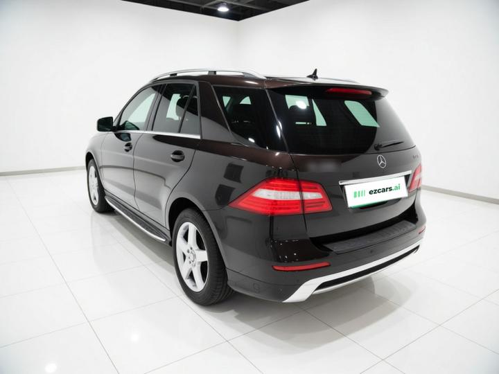 M-Class 2014 ML 400 4MATIC Luxury photo 4