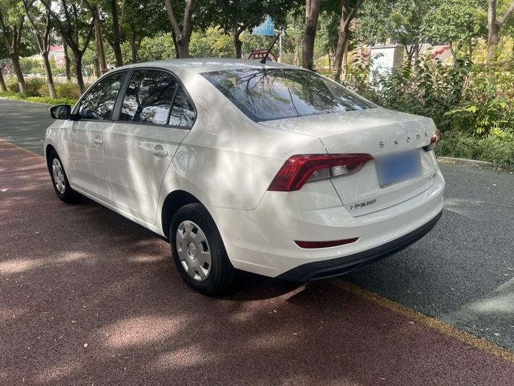 Rapid 2020 1.5L AT Standard photo 5