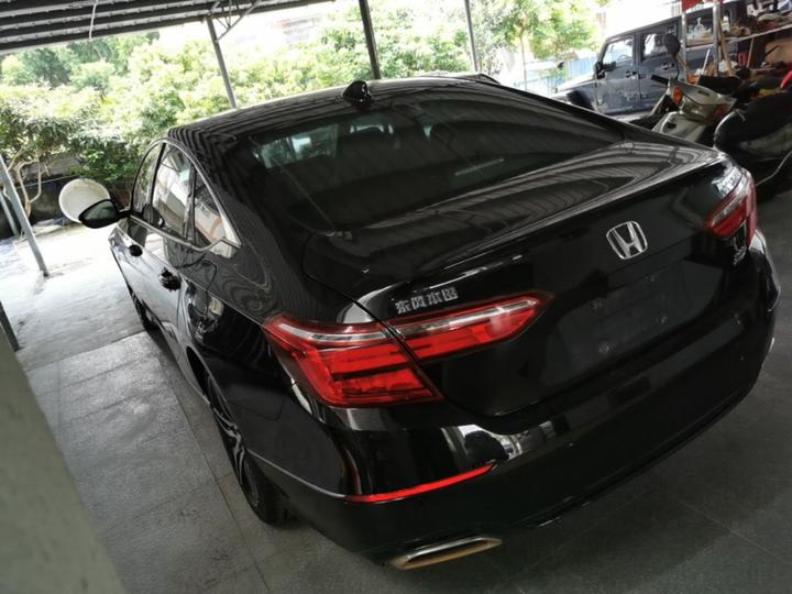 2022 260TURBO photo 4