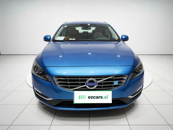 V60 2016 T5 photo 2