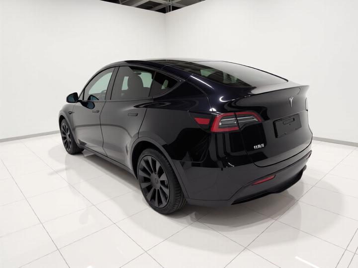 Model Y 2021 Standard Range RWD photo 4