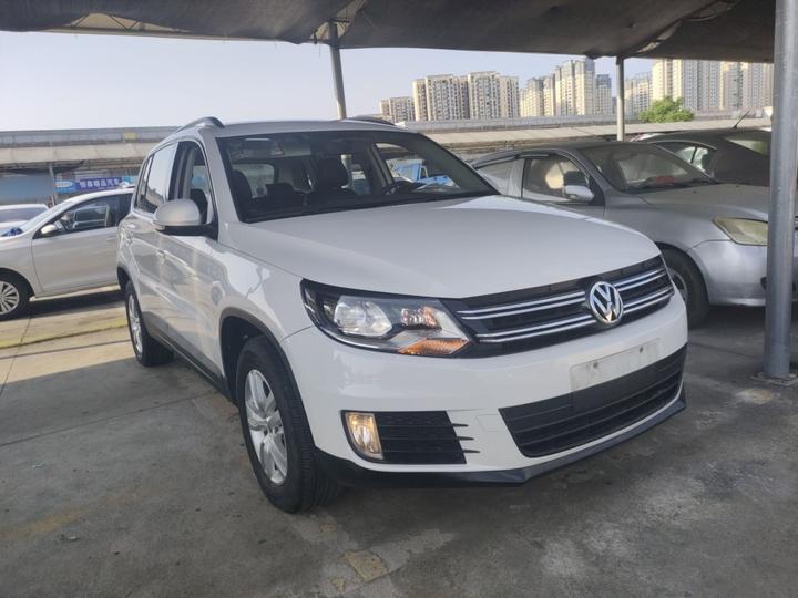 Tiguan 2015 1.8TSI AT RWD photo 3