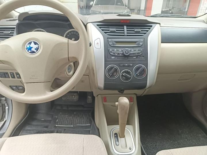 D50 2014 1.6L AT photo 4