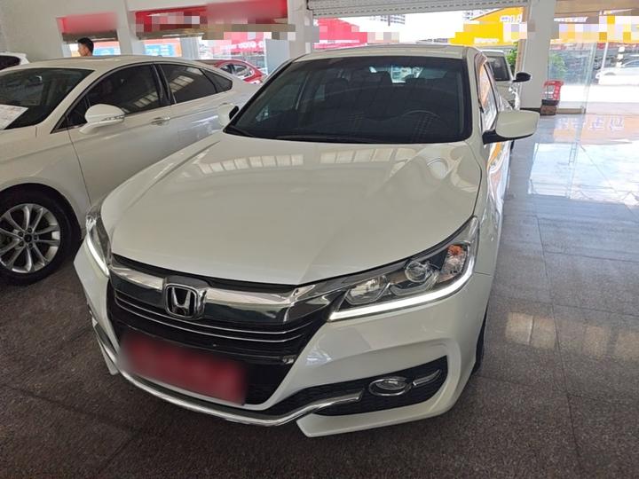 Accord 2016 2.0L Elite photo 2