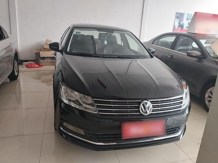Lavida 2017 1.6L AT photo 2