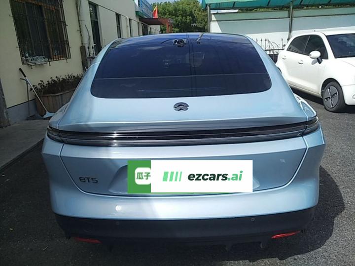 ET5 2022 75kWh photo 5
