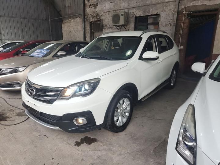 GAC Trumpchi GS5 Super 2016 2.0L MT RWD Comfort