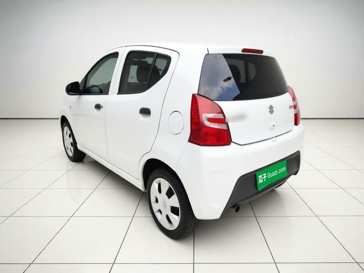 2013 Facelift 1.0L MT Comfort photo 4