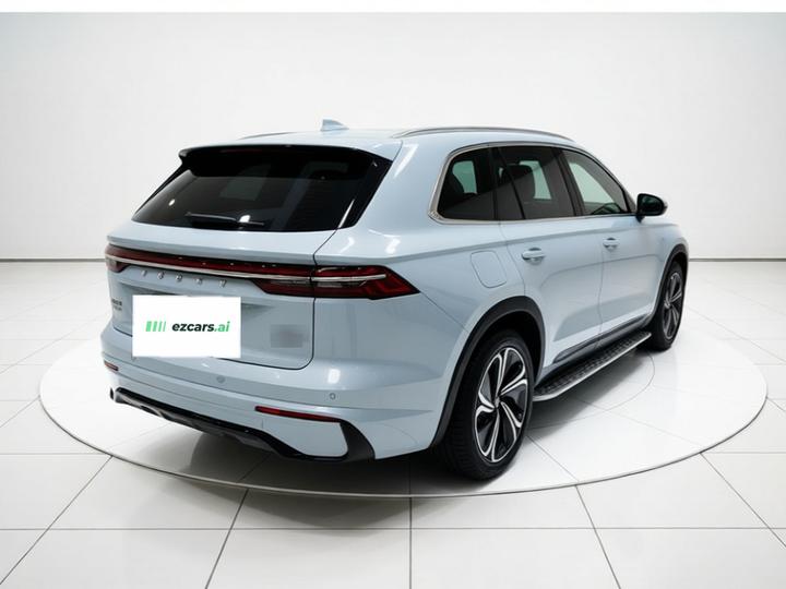 Xingyue L EREV 2022 1.5T DHT EREV photo 4
